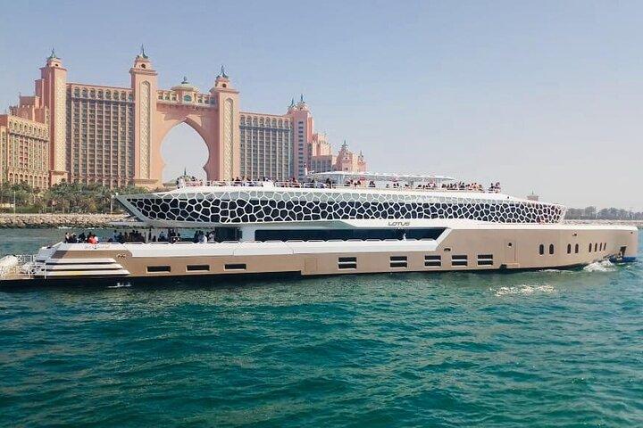 5 Hours New Year Celebration On Mega Yacht Dubai