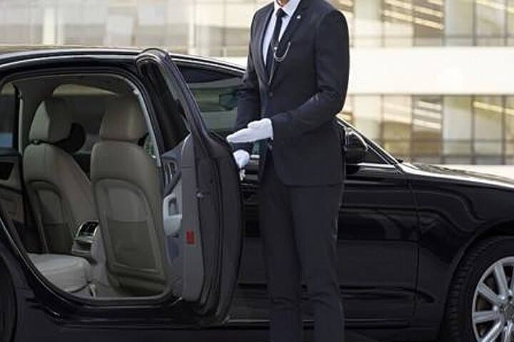 Private Arrival Transfer from Hongkong Airport to Shenzhen City