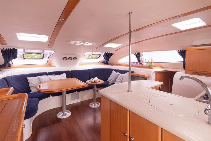 Premium Private 47ft Catamaran Snorkel & Cielo Charter (30p max)