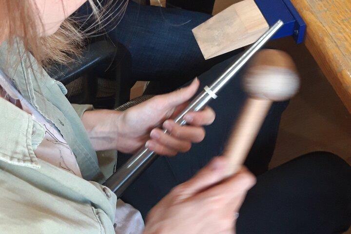 Experiencia privada de fabricación de anillos de plata simples en Amman