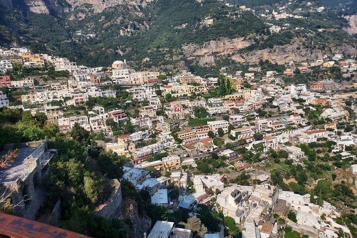 Positano, Ravello und die Amalfiküste: Private Tagestour ab Rom