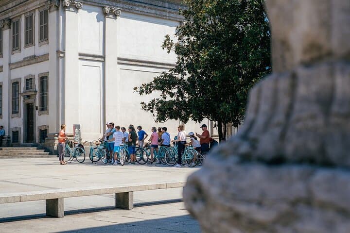 Highlights and hidden gems of Milan Bike Tour