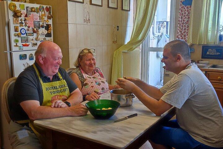 アテネのギリシャの島々の味、ローカル家庭料理