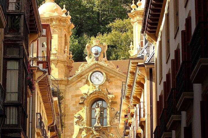 Exklusive private Pintxos-Tour mit Premium Spanischen Weinen"