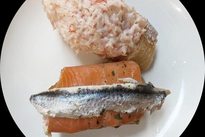 Exklusive private Pintxos-Tour mit Premium Spanischen Weinen"