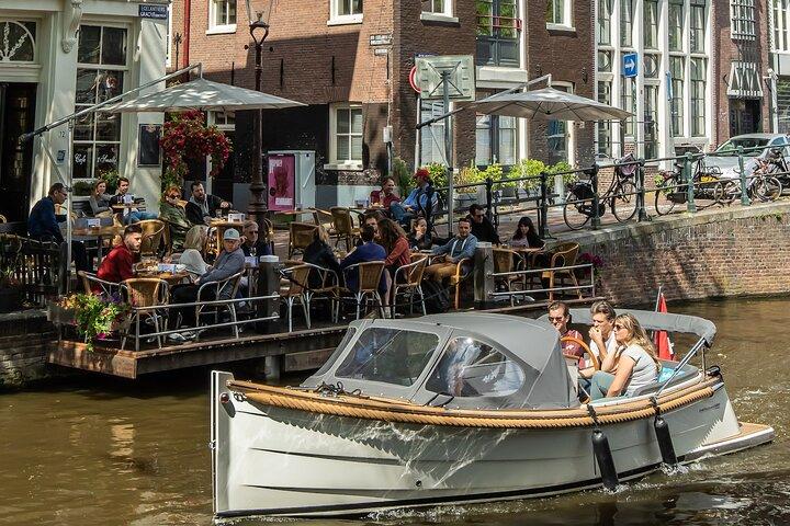 Amsterdam: Hidden Gems Walking Tour em alemão
