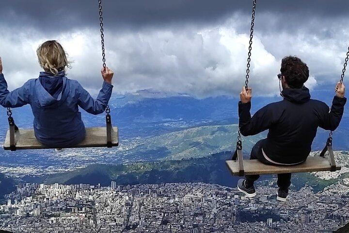 Quito Skyline & Äquator Private Tour