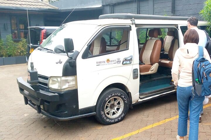 Private Airport Transfers To or From Nairobi Airports.