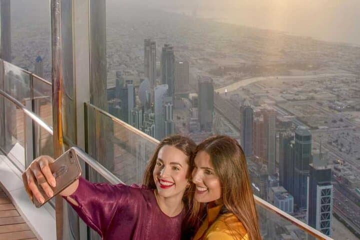 The Burj Khalifa Lounge Access with Private Transfer