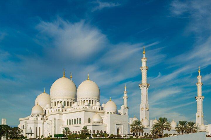 Abu Dhabi Tagestour mit der Großen Scheich Zayad Moschee