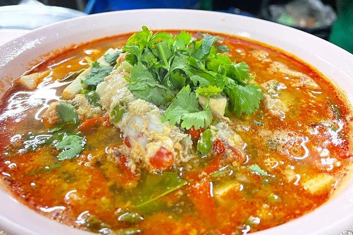 4 - Excursão guiada TukTuk Street Food