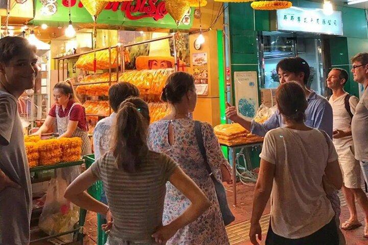 4 - Excursão guiada TukTuk Street Food