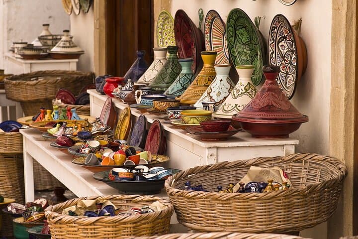 Traditional Souks Shopping Private Tour in Casablanca