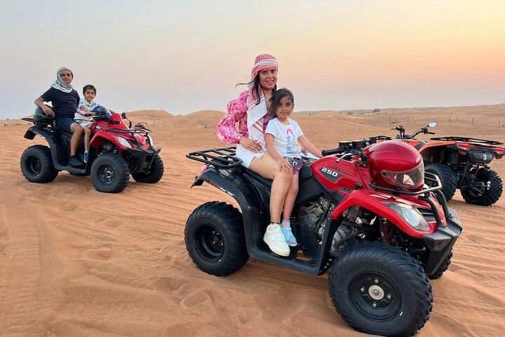 Morgendliche Wüstensafari in den Roten Dünen in Dubai mit Kamelritt