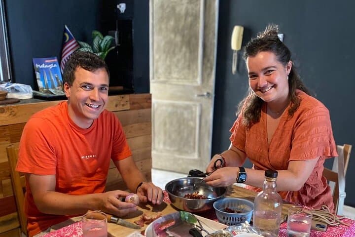 Malaysia Cooking Class With Local (Hands-On!)