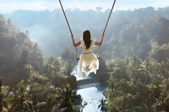 Bali Swing Activity og Uluwatu Sunset Trip med middagspakker