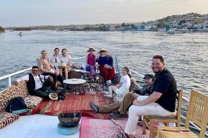 Assouan: visite privée de l'obélisque inachevé, du haut barrage et du temple de Philae en bateau