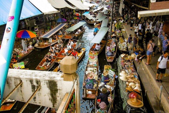 Maeklong Railway, Sugar Palm Factory & Floating Market