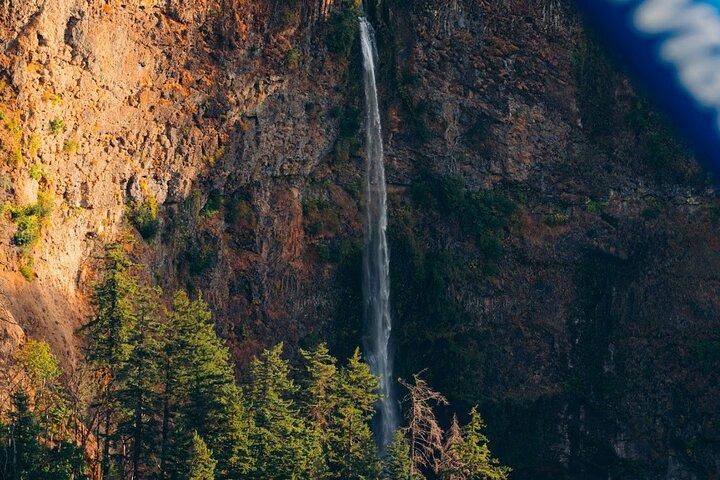 Visite aérienne de la cascade de Multnomah Falls par Envi Adventures