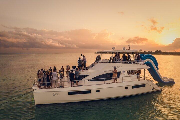 Tulum All Inclusive DJ Party – 51' Leopard PowerCat 4h
