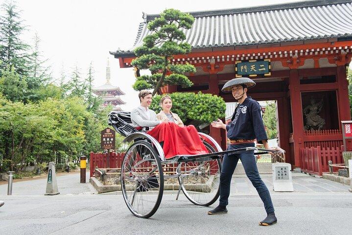 Tokyo Customized Tour & Rickshaw with Licensed Guide