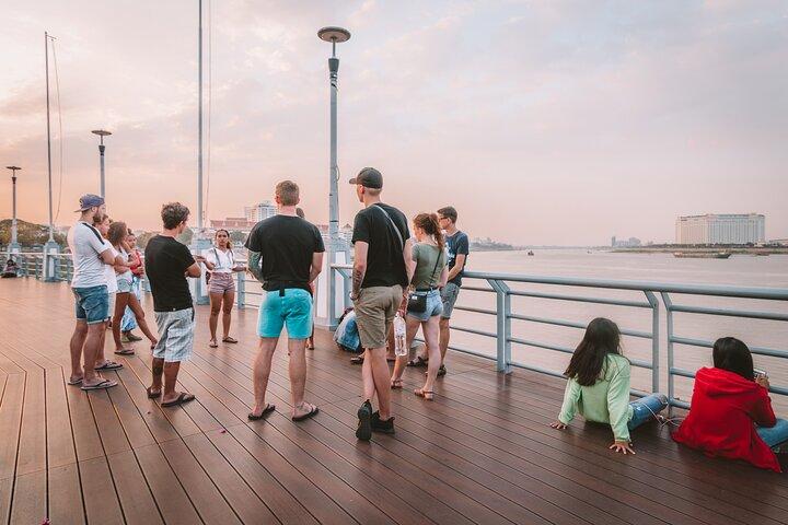 Riverside wandeltocht met snack, drankjes en lokale veerboottocht