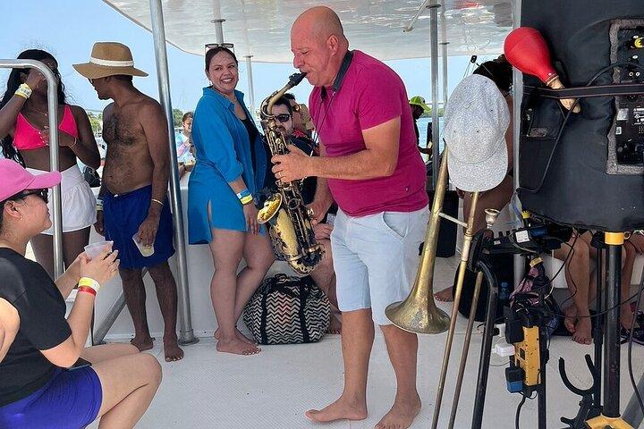 Isla Mujeres Party Catamaran van Cancun Koppels Speciale prijs