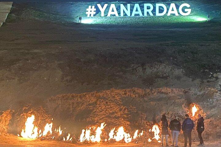 Qobustan klippekunst, muddervulkaner, ildtemplet Ateshgah, Yanardag