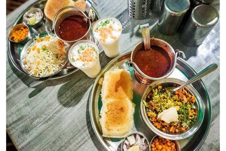 Mumbai Street Food Crawl (Tour de degustación de comida guiada de 2 horas)