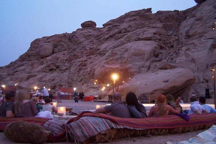 Restauranter i nærheden af Hurghada Desert Dinner & Stargazing Escape