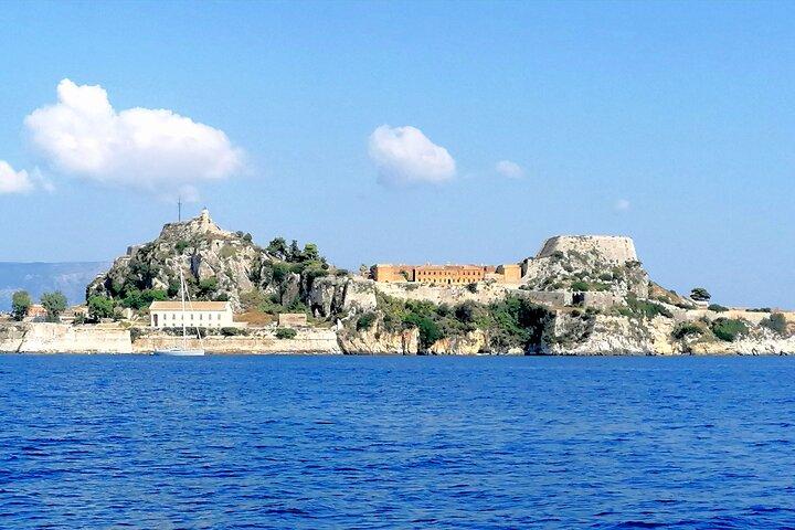 Cruzeiro privado de meio dia com iate à vela em Corfu