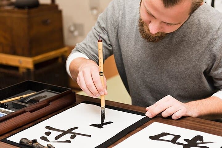Calligraphy Workshop in Namba, Dotonbori