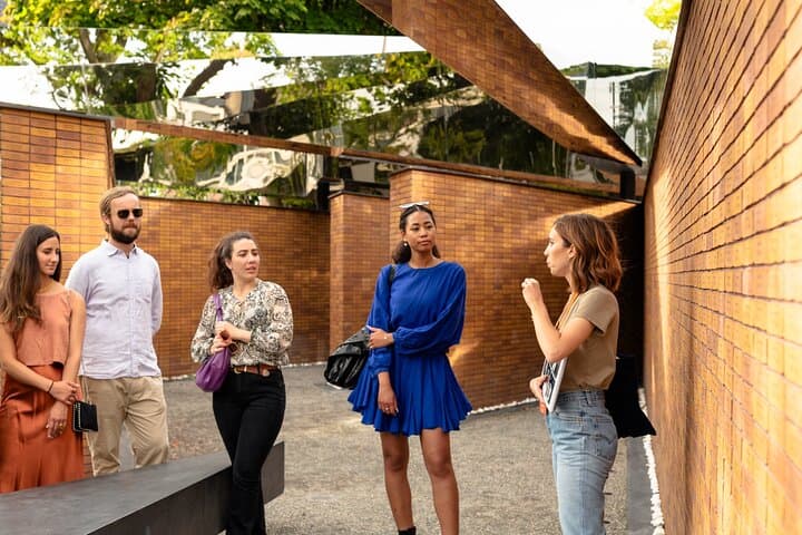 Anne Frank's Story - Guided Walking Tour through Amsterdam