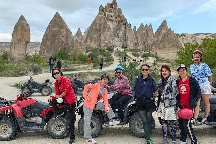 Capadocia atv-tur genom älvskorstenar och kärleksdalen