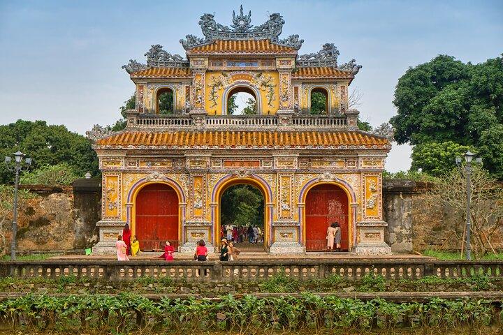 Hue City: Fulddagstur fra Hoi An med guide, privat tur