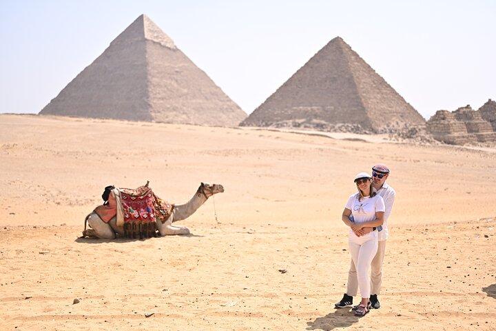 Visite d'une journée complète dans les pyramides de Gizeh Sphinx Saqqara et Memphis