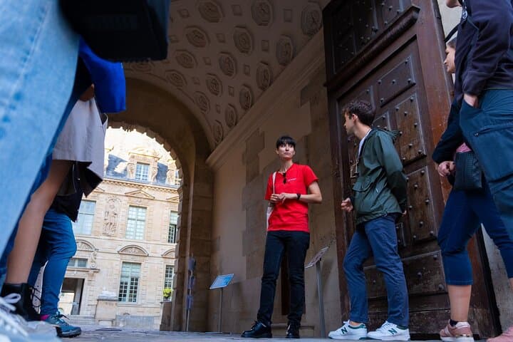 Le Marais Walking Tour: Hidden Stories, History & Local Life