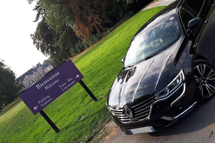 Private transfer from Paris or CDG / ORY airport to Versailles
