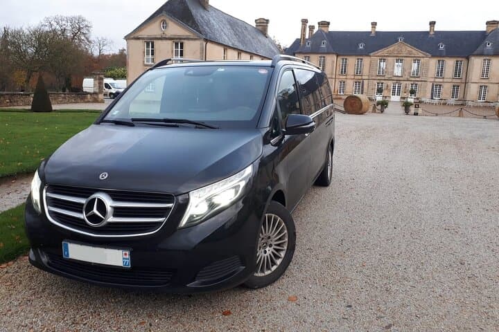 Private transfer from Paris or CDG / ORY airport to Versailles