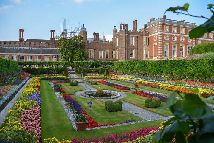 Privat skip-køen-tur til Hampton Court Palace i London