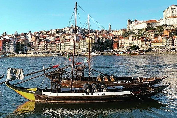 Porto til Algarve Op til 3 stop: Aveiro, Nazaré og Óbidos