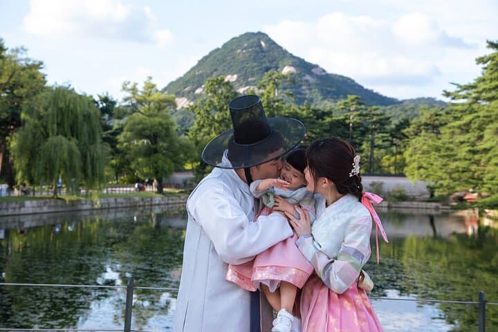 Gyeongbokgung palace family/group private photoshoot