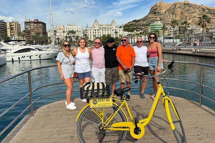 Alicante: Tour guiado de tapas de bicicleta com degustações gourmet