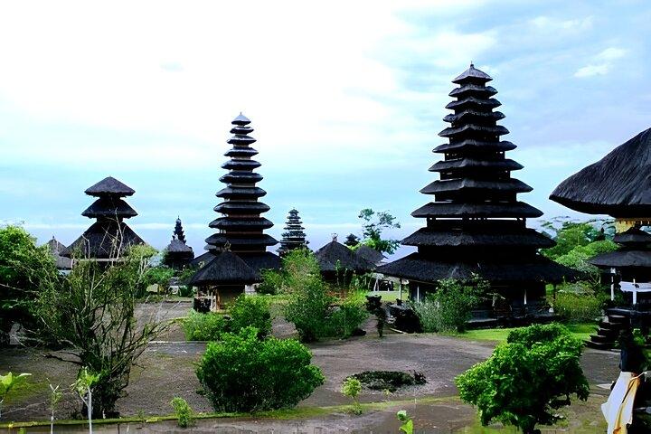 Besakih-tempeltour, Kehen-tempel, Tirta Empul, Goa Gajah-tempel