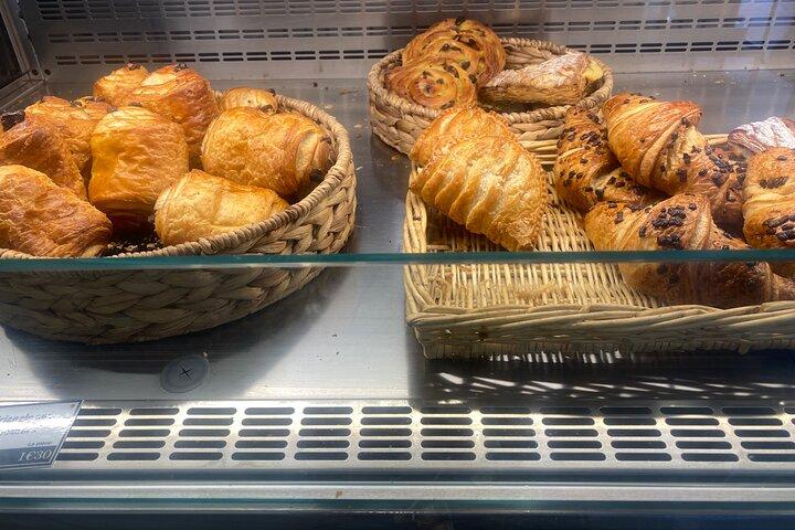 Tour a la Torre Eiffel y desayuno tradicional Francés
