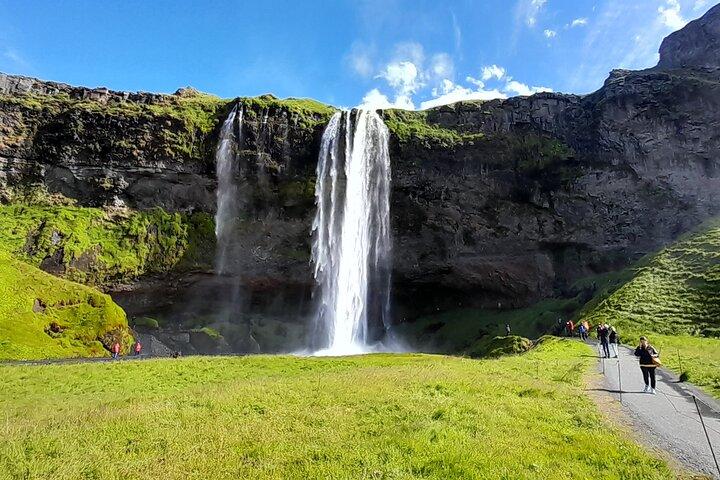 Privat South Coast och Katla Ice Cave Tour