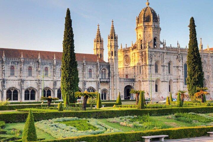 Lisbon & Belém: Half-day Private Tour by Electric Tuk-Tuk