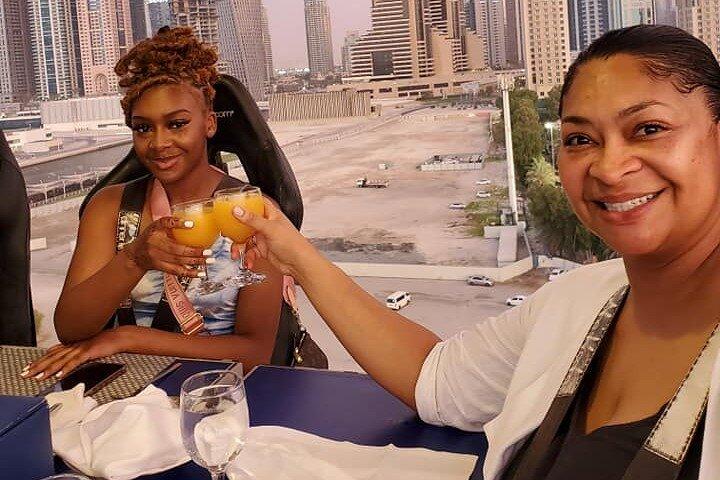 Diner in de lucht bij Dubai Marina