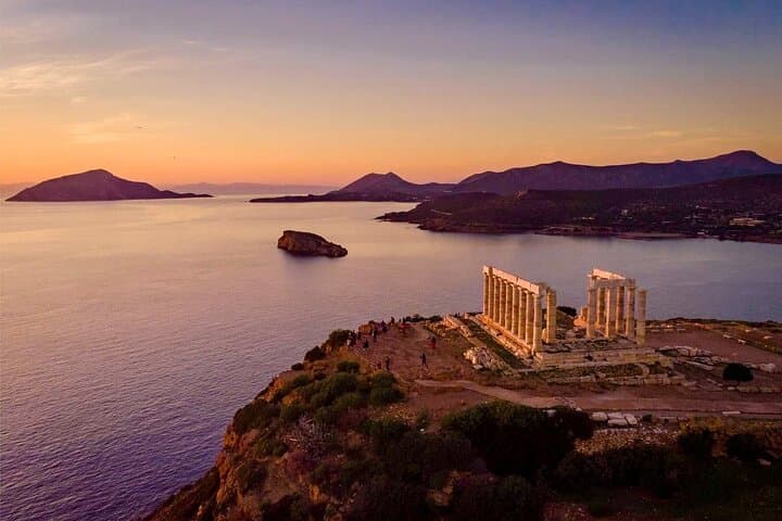 Sunset Private Tour to Poseidon Temple & Vouliagmeni Thermal Lake