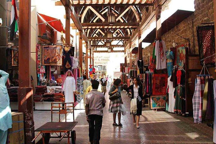 Tour privato Dubai Aladdin - Souk, Creek, Vecchia Dubai